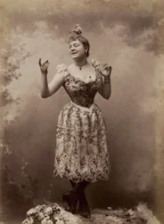 Actrice de variété, Théâtre Alhambra